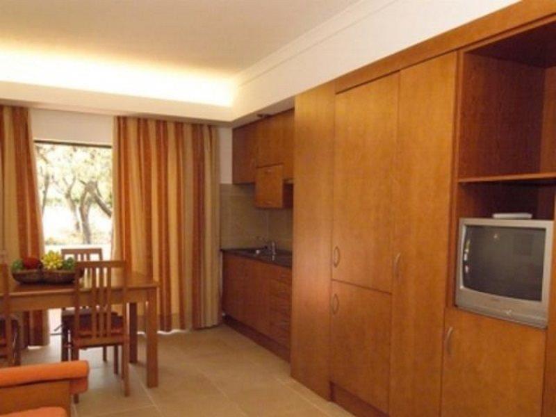 Apartamentos Alvaflor Quarteira Exterior photo