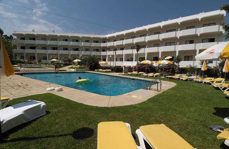 Apartamentos Alvaflor Quarteira Exterior photo
