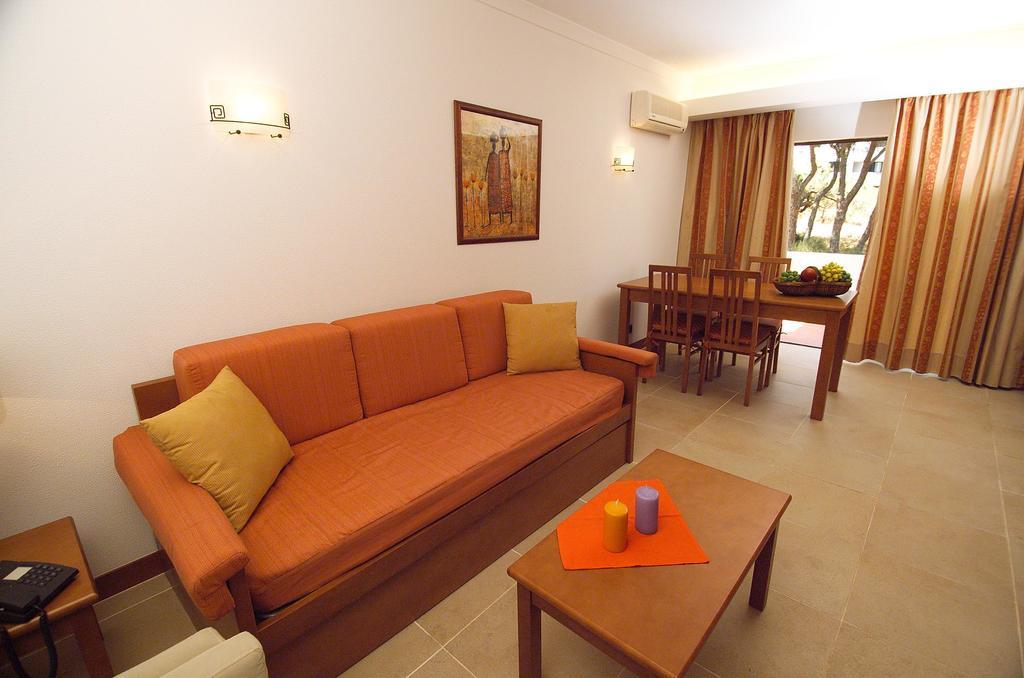 Apartamentos Alvaflor Quarteira Exterior photo